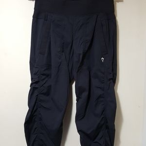 Ivivva Cropped Studio Pants